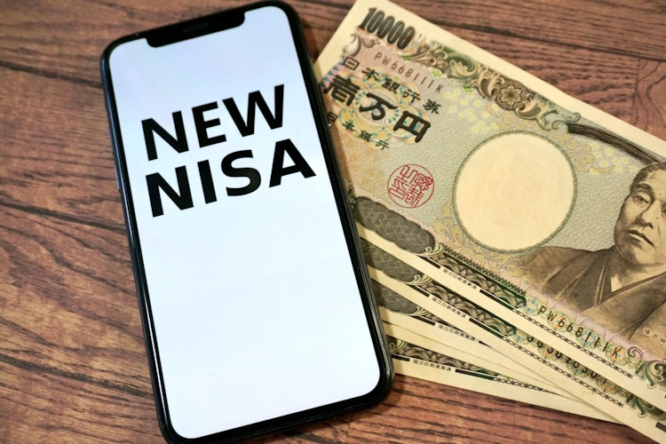 今から100万円を新NISAで運用する方法