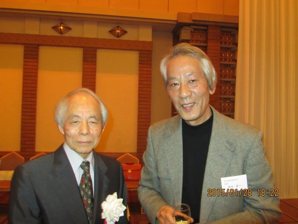 朝日賞を受賞した山田太一さん（左）と筆者（2015年）