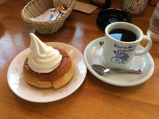 コメダ珈琲店のシロノワール