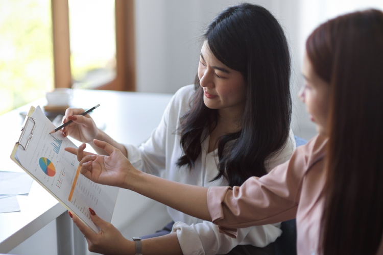 将来の資産形成に最適なのはどっち？