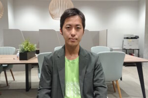 ecologgie-eating-cricket-startup