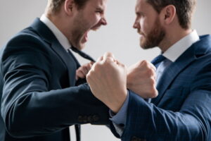 遺産の分け方と相続税の問題。争いを避けるには？